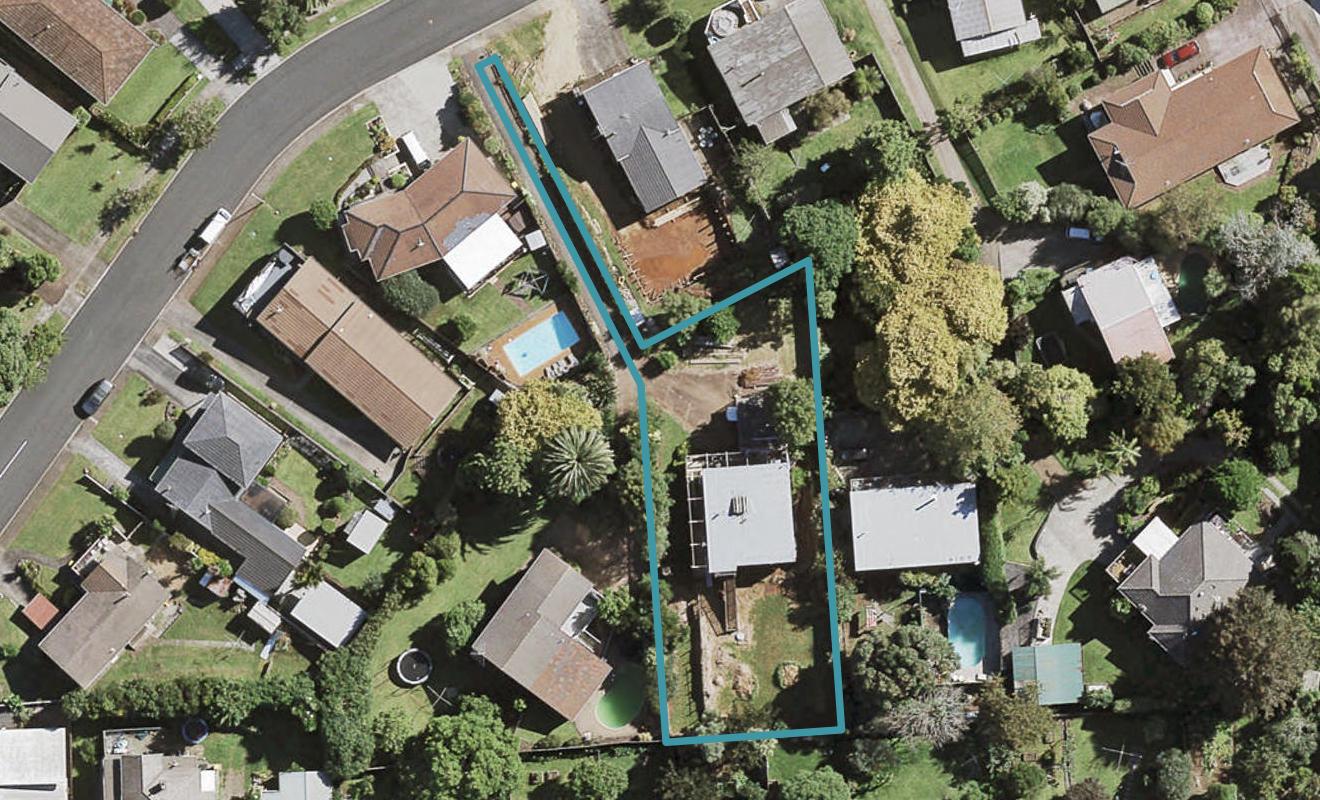 16 Barberton Terrace, Red Hill, Papakura - Carousel 1