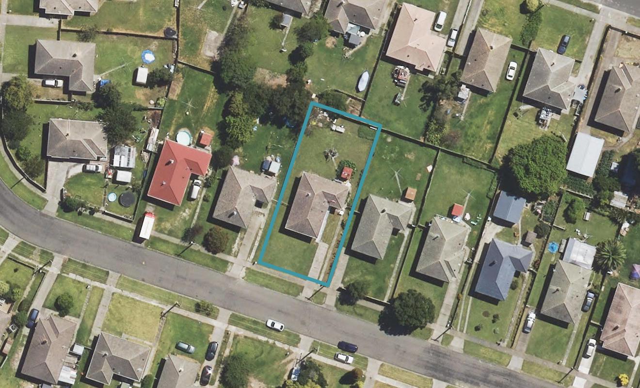 16 Cambridge Terrace, Kaiti, Gisborne - Carousel 1
