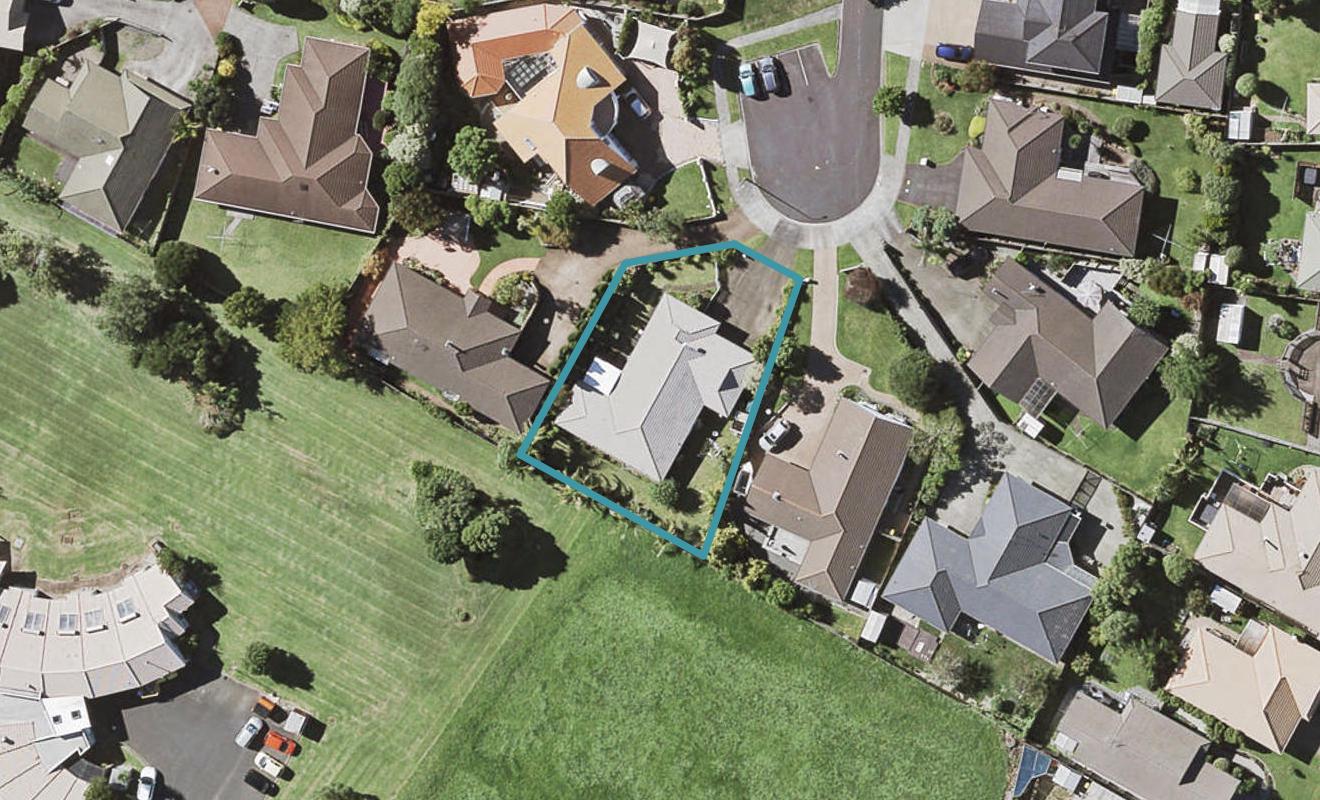 9 Campian Place, Golflands, Auckland - Carousel 1