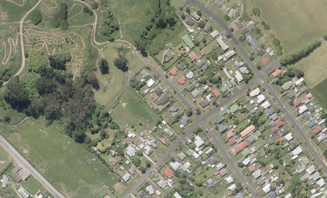 41 Field Street, Aramoho, Whanganui - Carousel 1