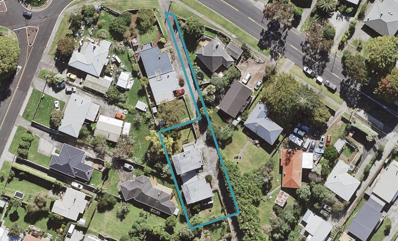 1/61 Eskdale Road, Birkdale, Auckland - Carousel 1