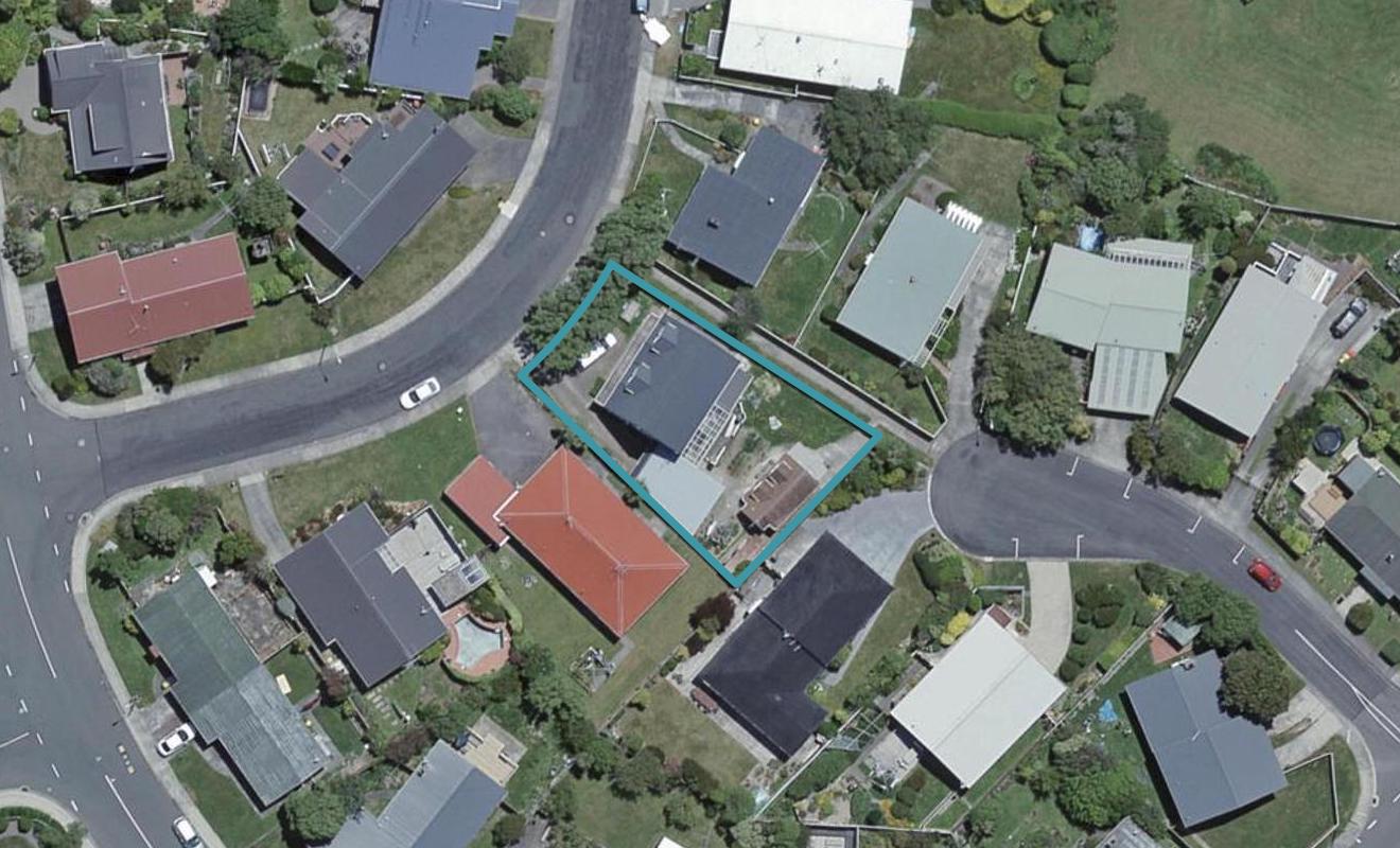 8 Cranwell Street, Churton Park, Wellington - Carousel 1