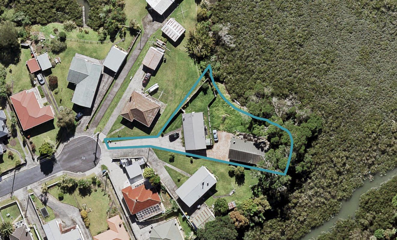 2/23 Kuaka Place, New Lynn, Auckland - Carousel 1