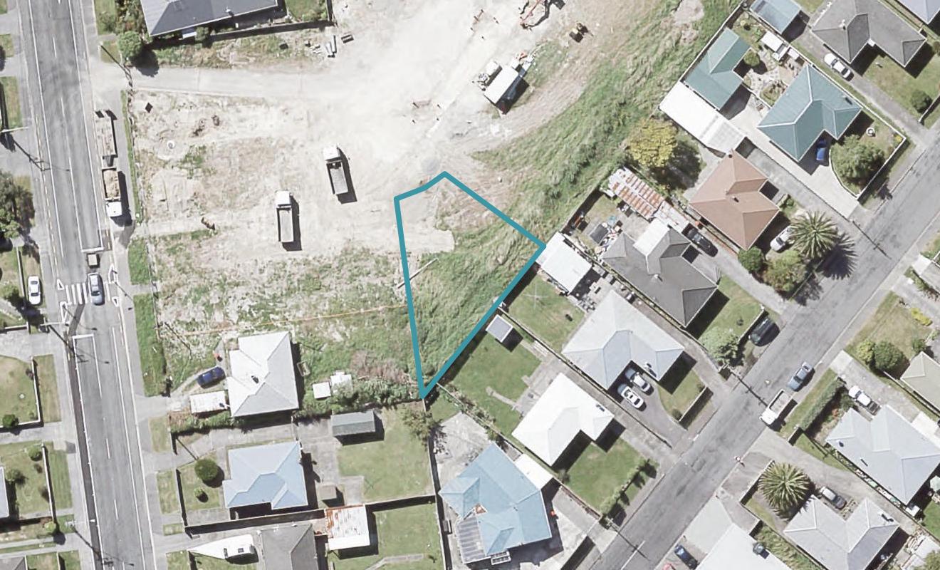 43 Henrietta Maxwell Grove, Wainuiomata, Lower Hutt - Carousel 1