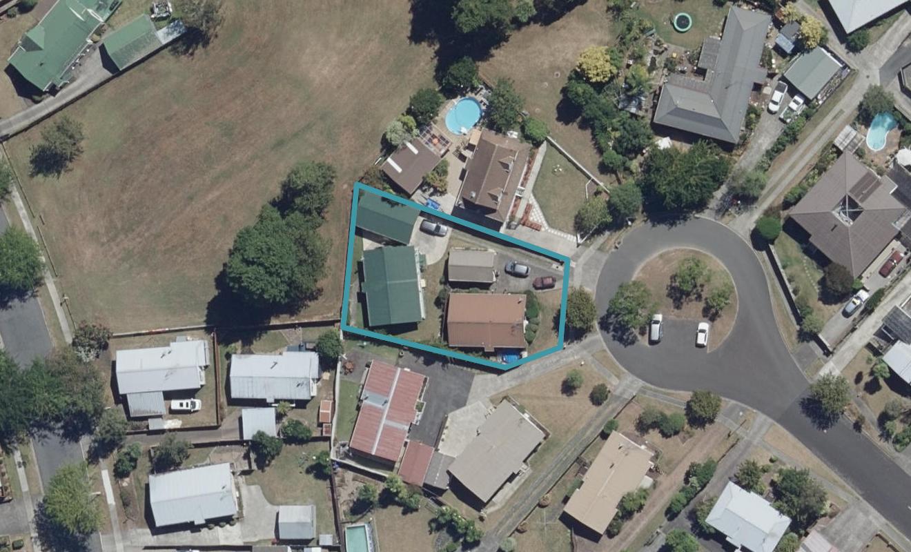 11B Emma Place, Pukete, Hamilton - Carousel 1