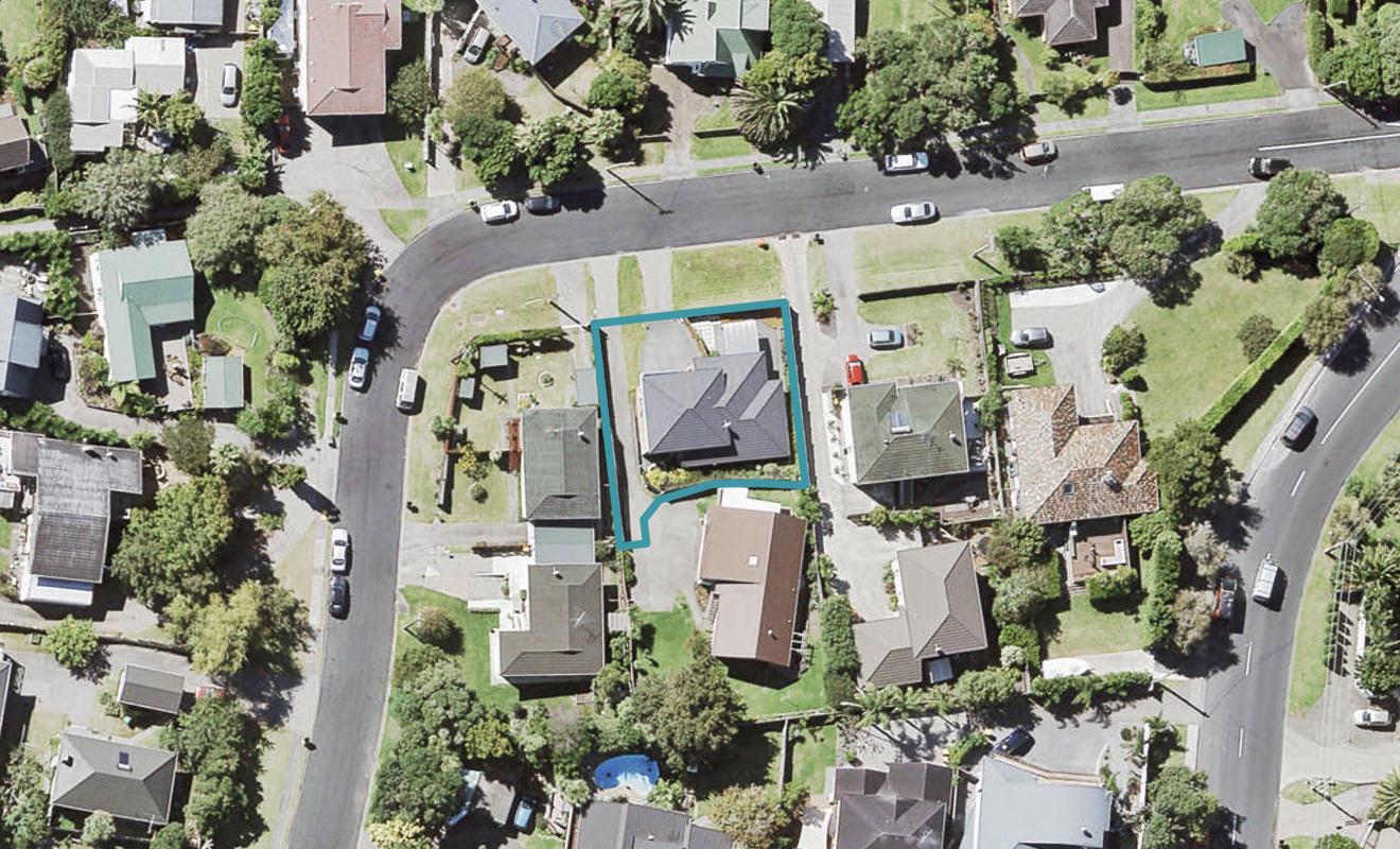 4A Philson Terrace, Browns Bay, Auckland - Carousel 1