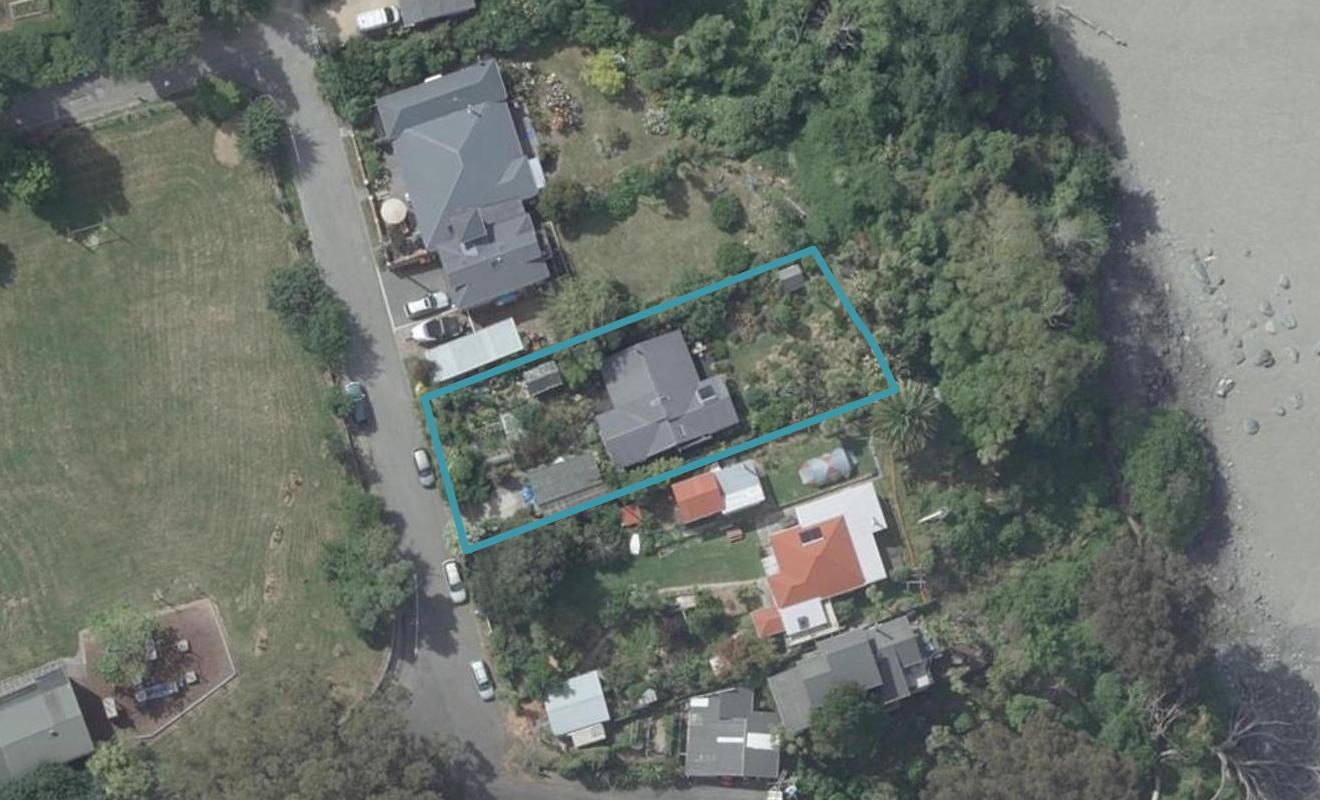 21 Cresswell Avenue, Governors Bay, Lyttelton - Carousel 1