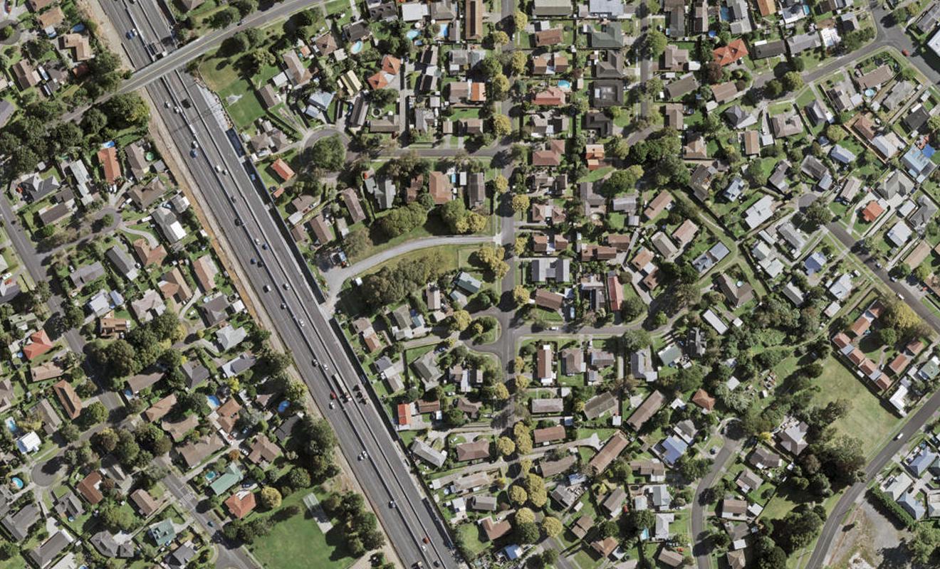 11B Kindergarten Drive, Conifer Grove, Takanini - Carousel 1