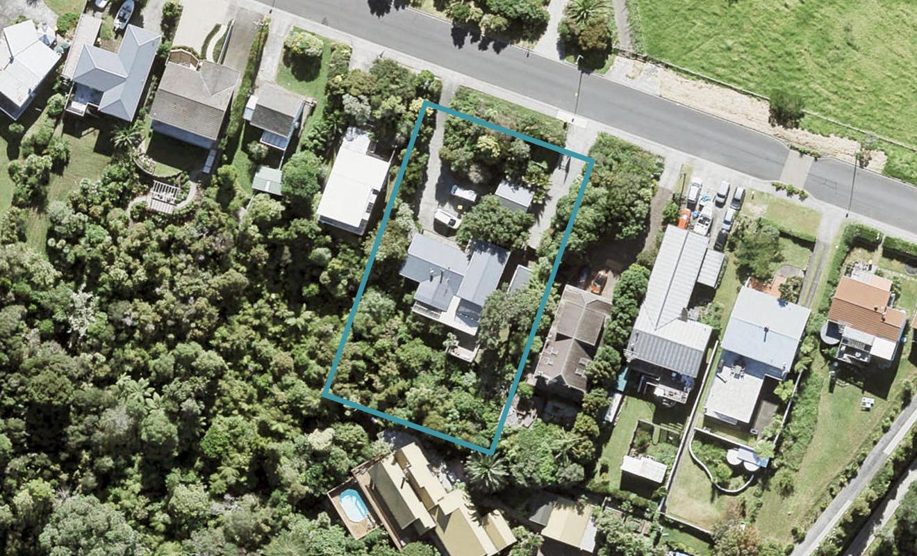 41 Roberts Road, Matakatia, Whangaparaoa - Carousel 1