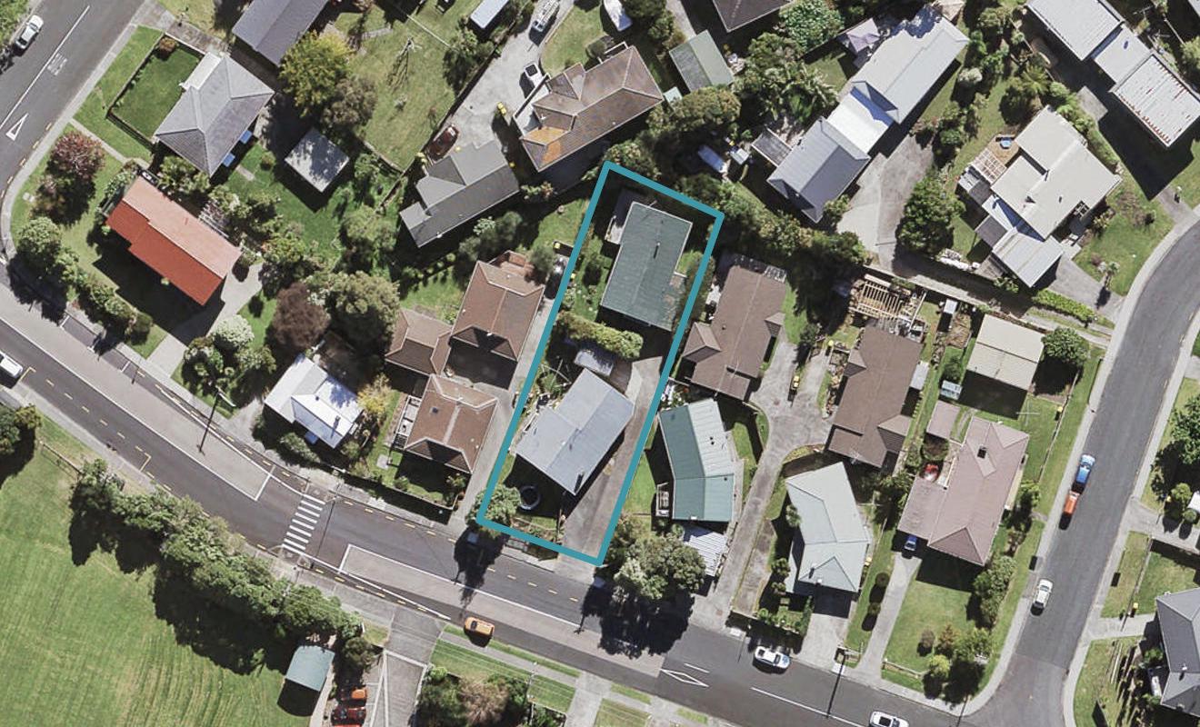 2/57 Seaview Road, Glenfield, Auckland - Carousel 1