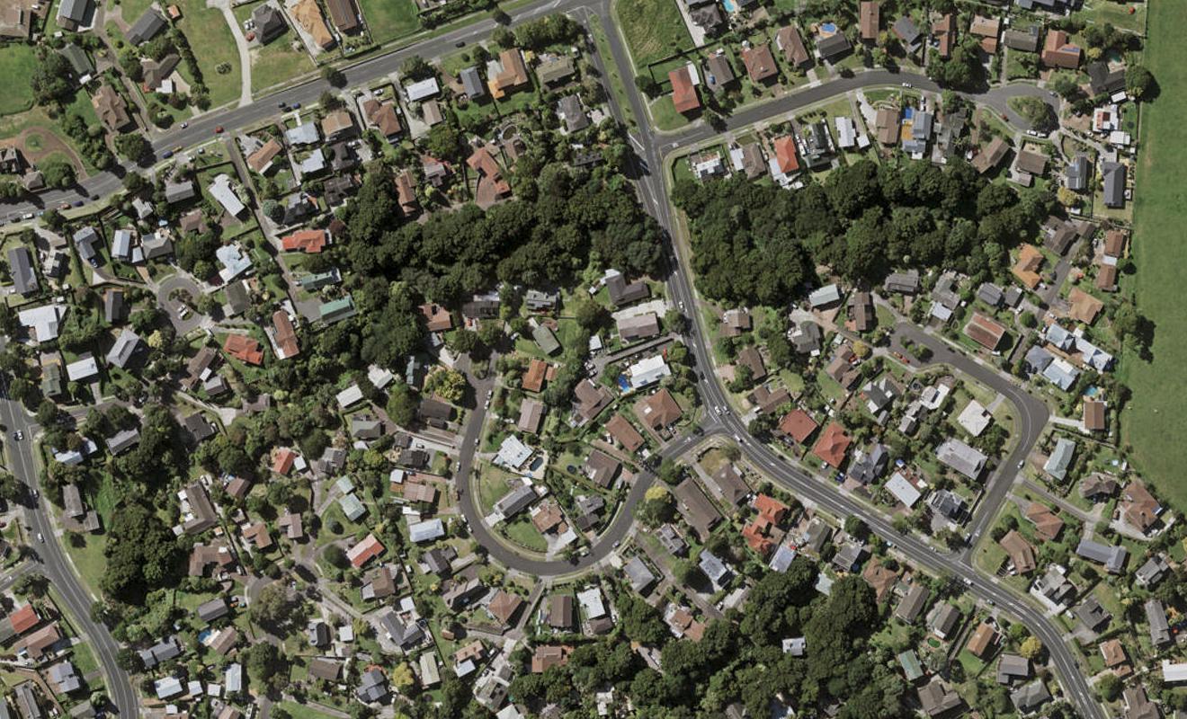 19 Goodwood Drive, Goodwood Heights, Auckland - Carousel 1