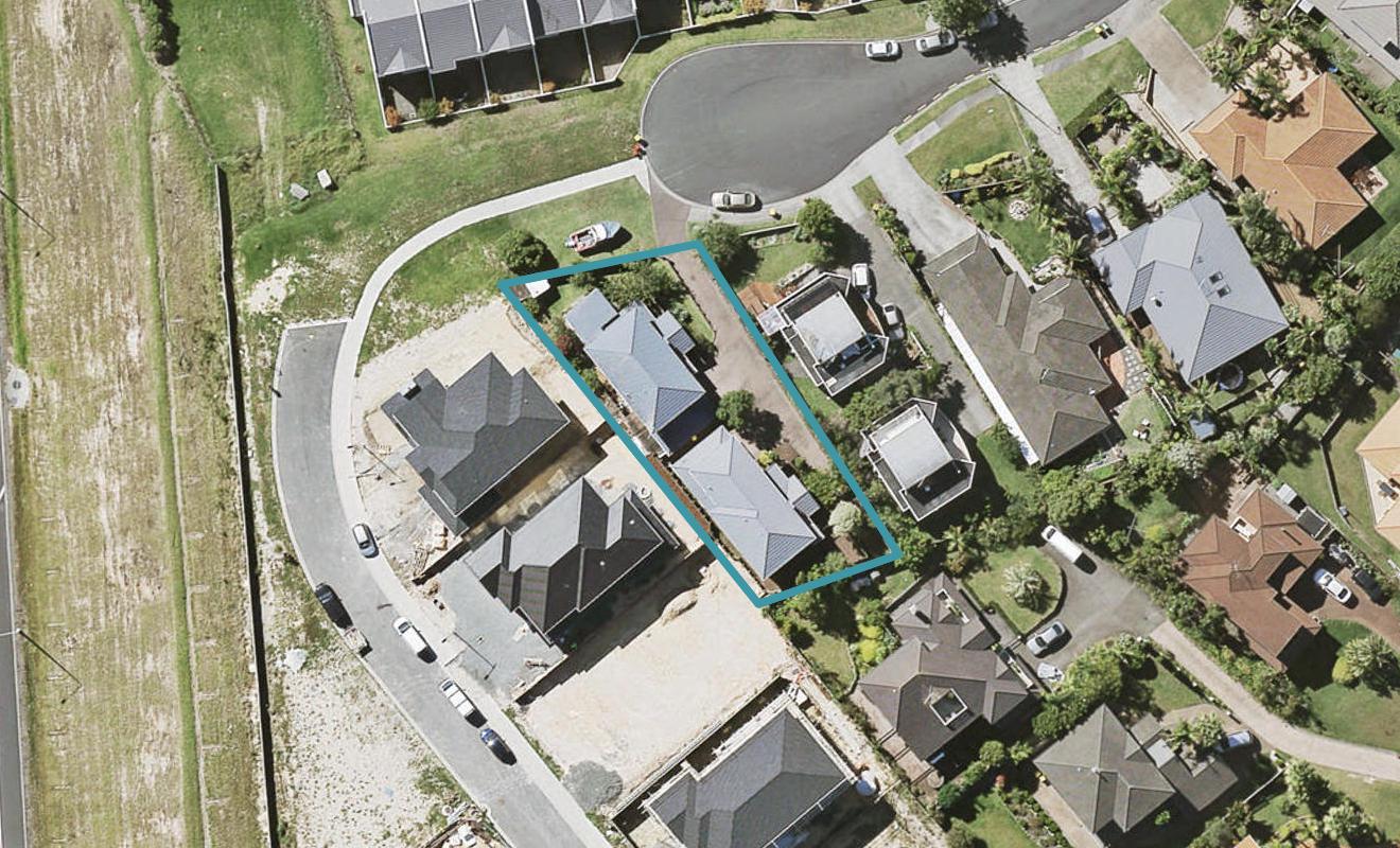1/66 Spencer Road, Pinehill, Auckland - Carousel 1