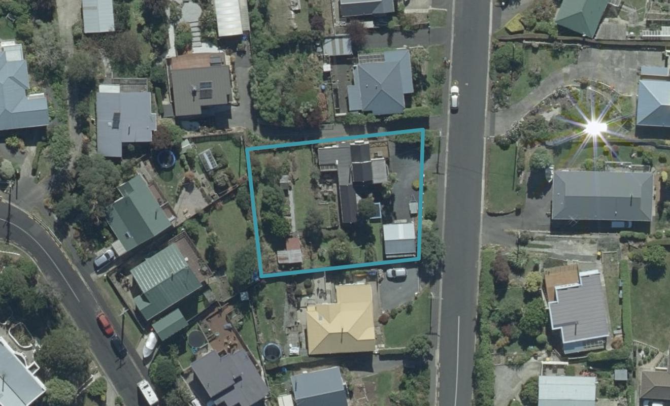 75 Marion Street, Macandrew Bay, Dunedin - Carousel 1