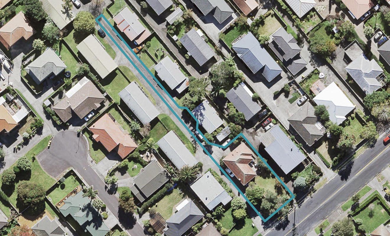 105A Hutchinson Avenue, New Lynn, Auckland - Carousel 1