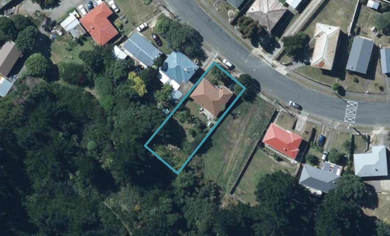 138 Sievers Grove, Cannons Creek, Porirua - Carousel 1