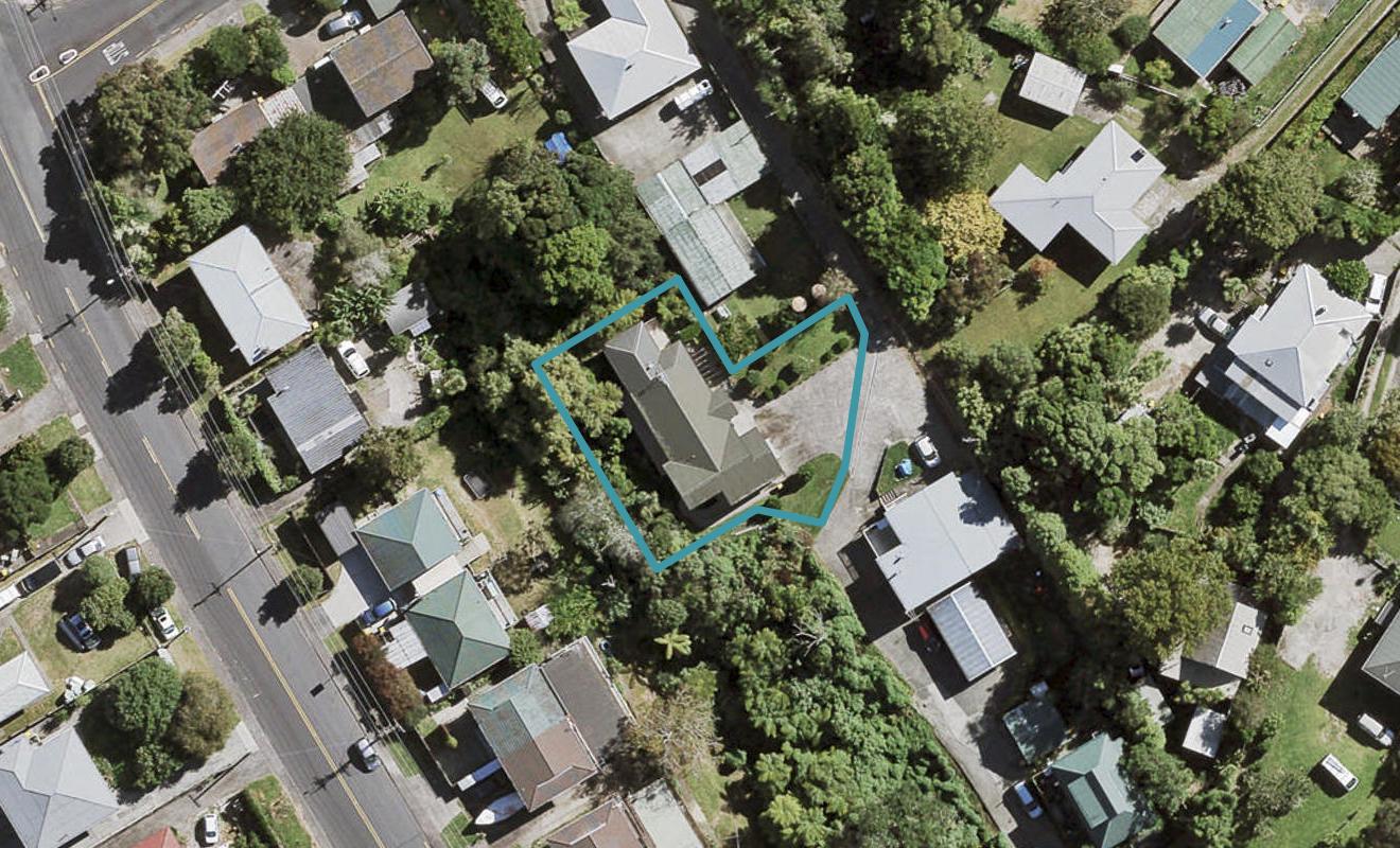 5C Awaroa Road, Sunnyvale, Auckland - Carousel 1