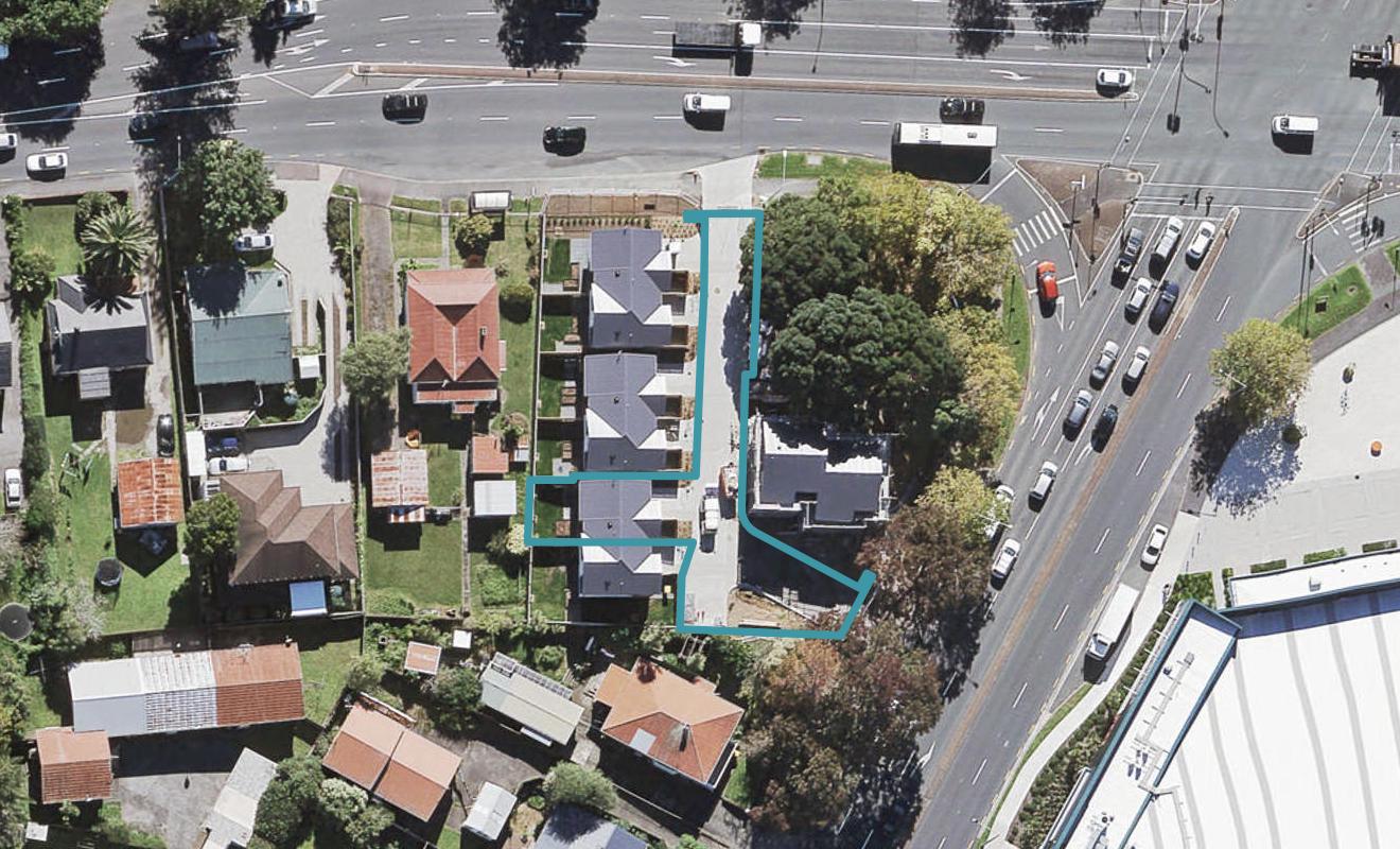 3148E Great North Road, New Lynn, Auckland - Carousel 1