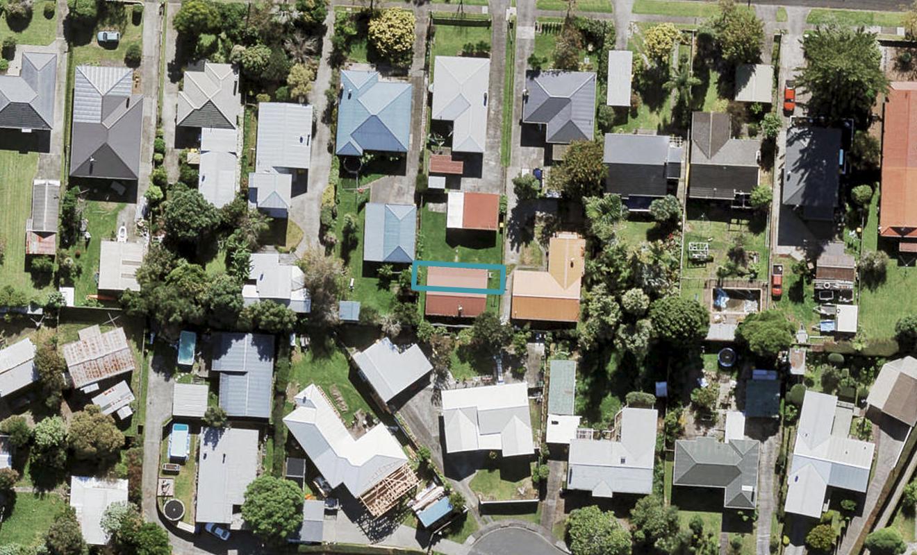 10/22 Yeovil Road, Te Atatu Peninsula, Auckland - Carousel 1