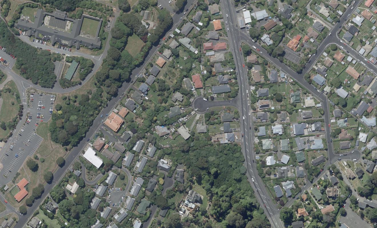 9 Broomlea Street, Wakari, Dunedin - Carousel 1