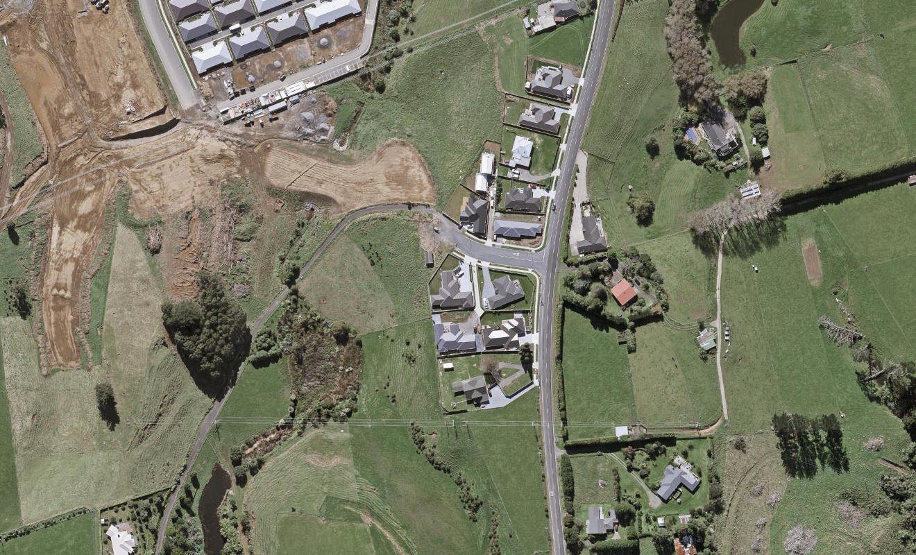 70 Fernbrook Drive, Hurworth, New Plymouth - Carousel 1