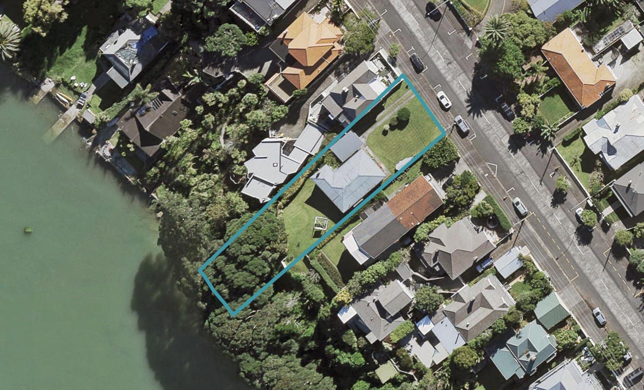 100 Queen Street, Northcote Point, Auckland - Carousel 1
