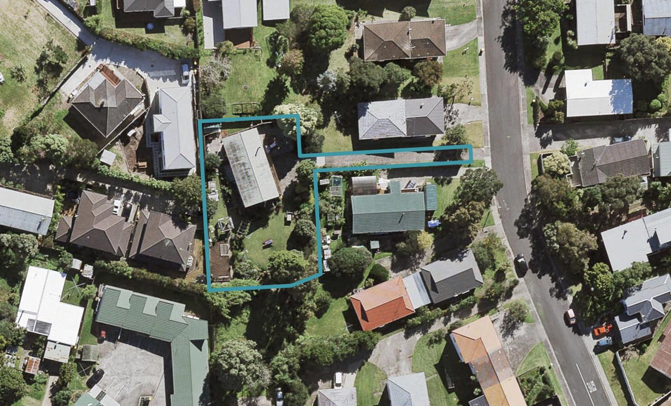 10 Kathleen Street, Totara Vale, Auckland - Carousel 1