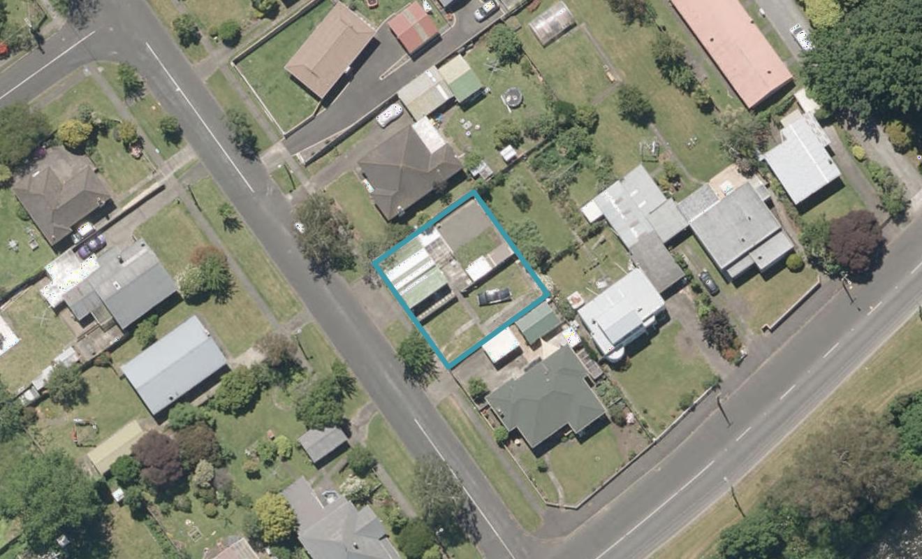 2 Stewart Street, Aramoho, Whanganui - Carousel 1
