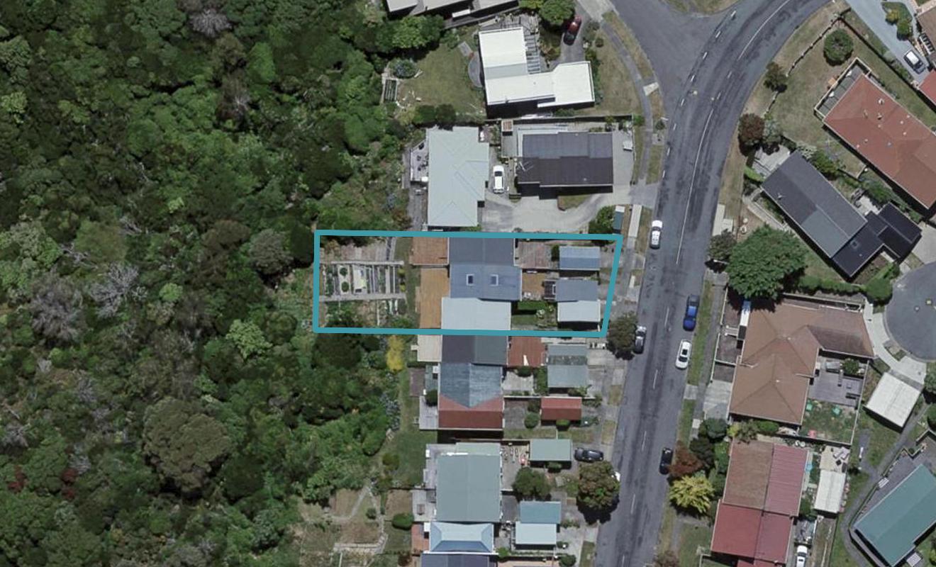 143 Akaroa Drive, Maupuia, Wellington - Carousel 1