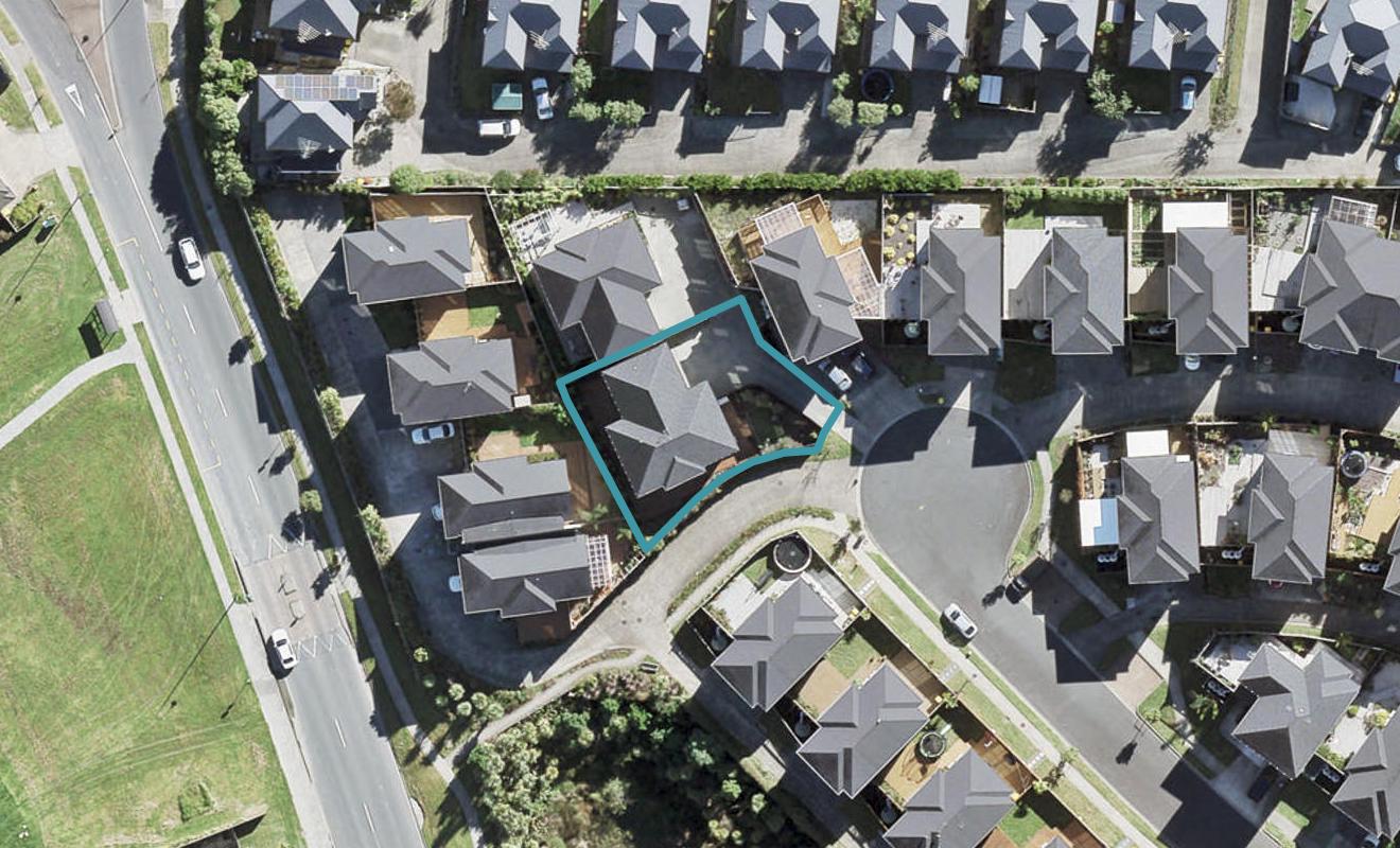 38 Sohlue Place, Oteha, Auckland - Carousel 1