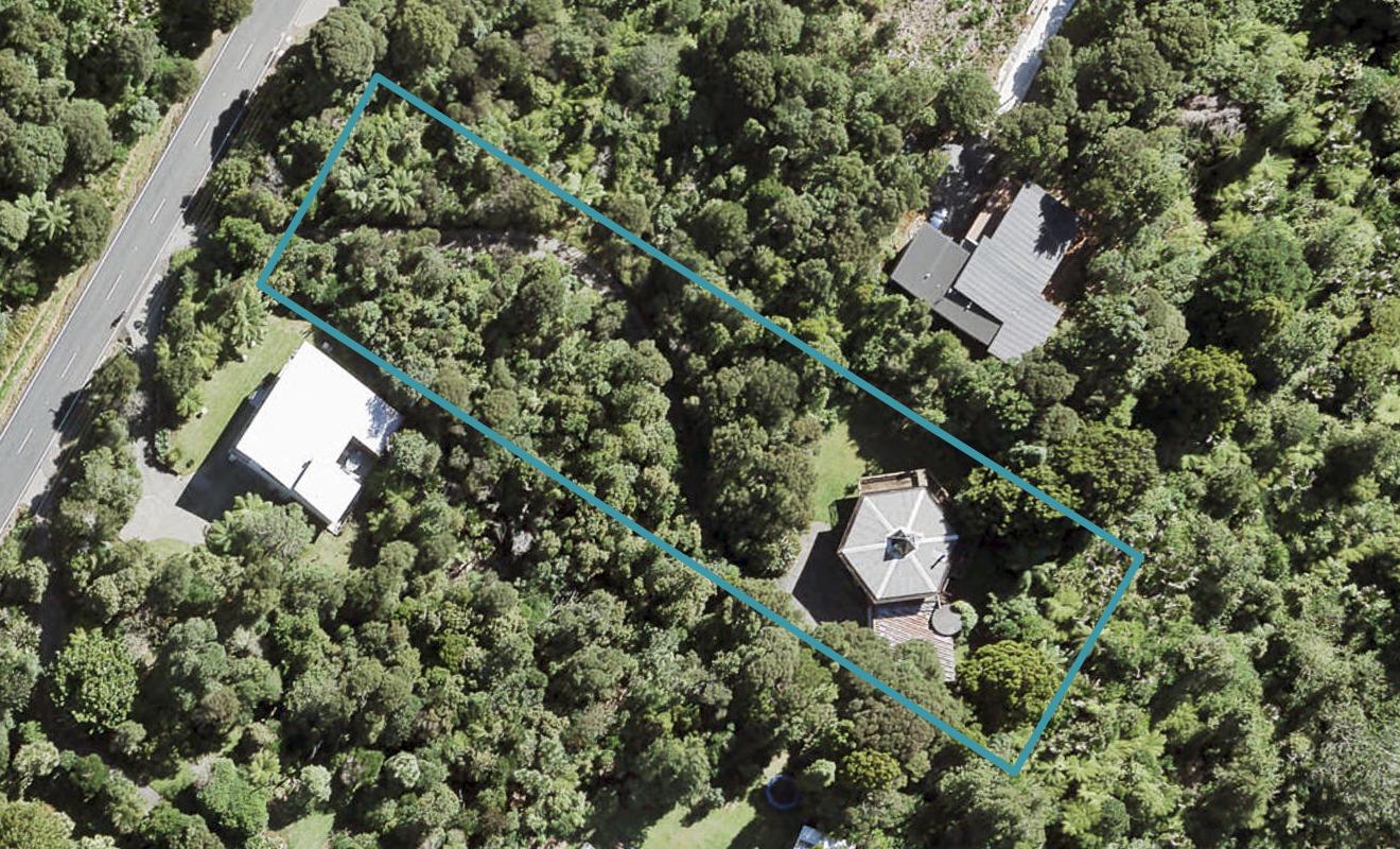 186 Scenic Drive, Titirangi, Auckland - Carousel 1