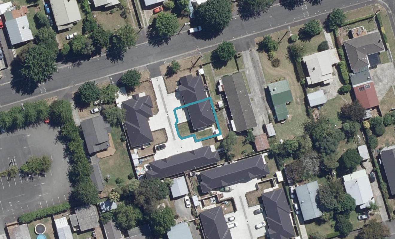 2/8 Marshall Street, Fairfield, Hamilton - Carousel 1