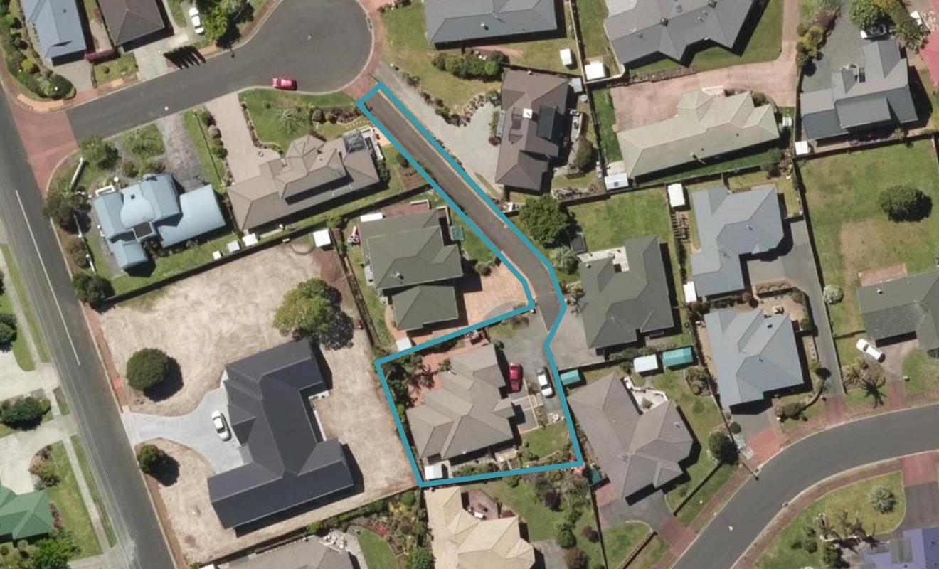 8 Oxford Avenue, Kamo, Whangarei - Carousel 1