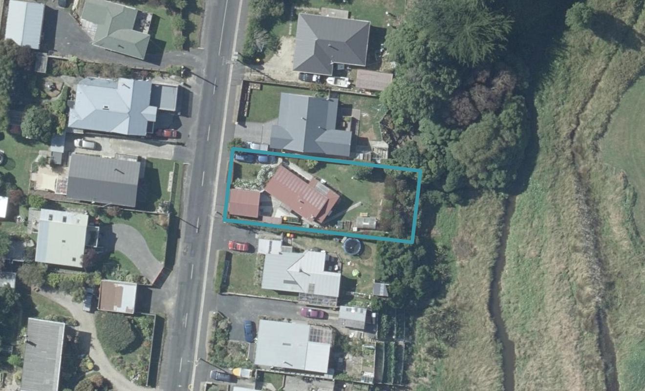 27 Edna Street, Ocean View, Dunedin - Carousel 1