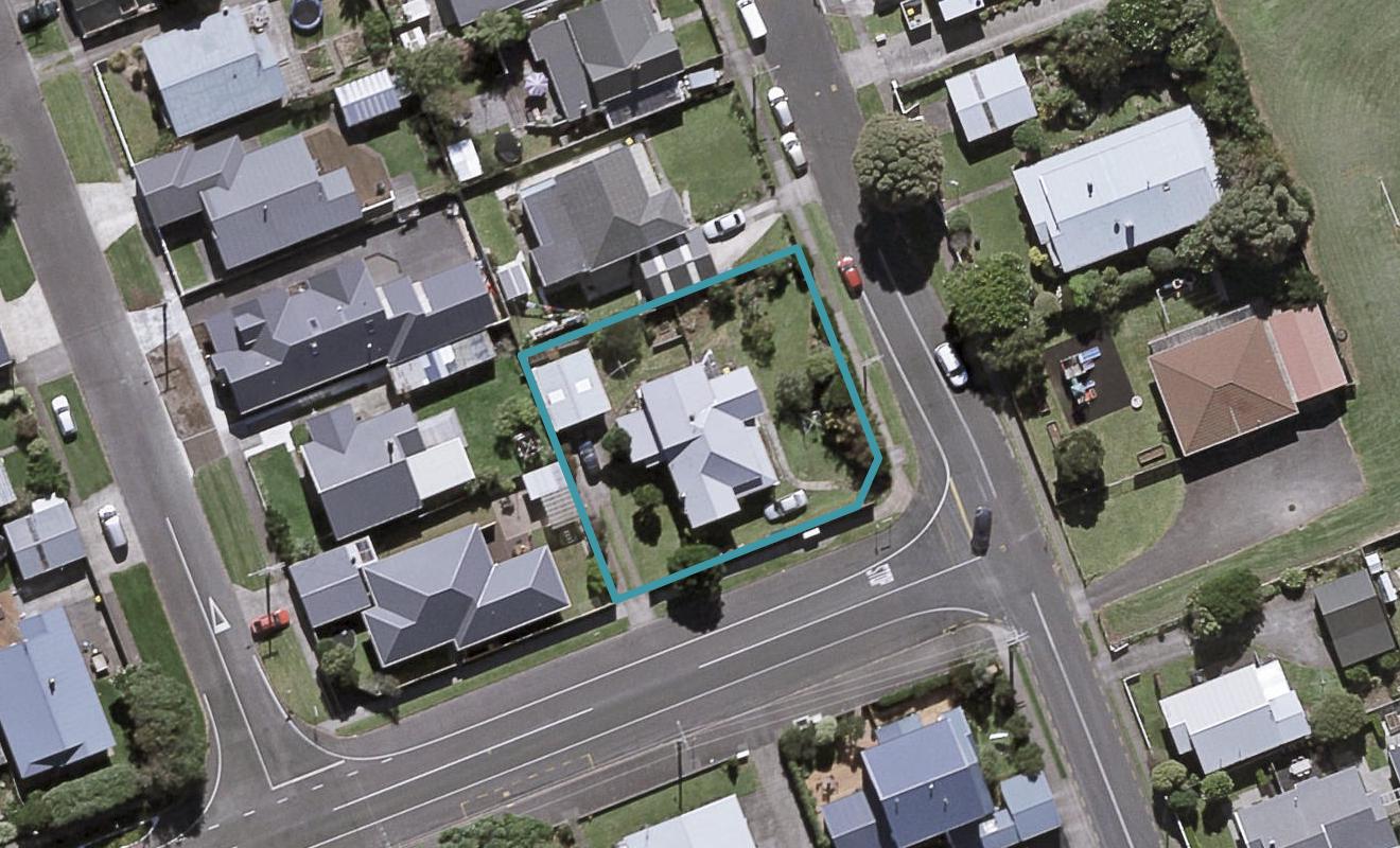 52 Record Street, Fitzroy, New Plymouth - Carousel 1