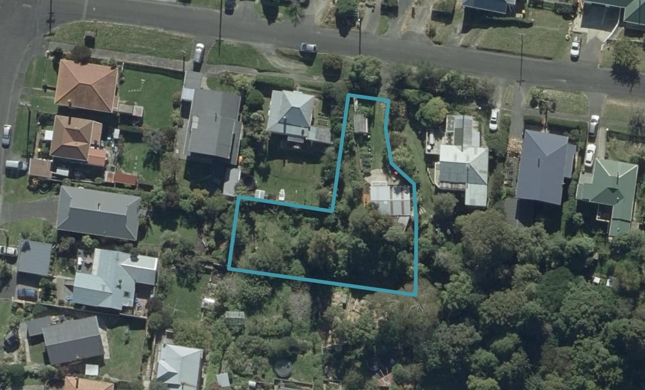 6 Gorman Street, Macandrew Bay, Dunedin - Carousel 1