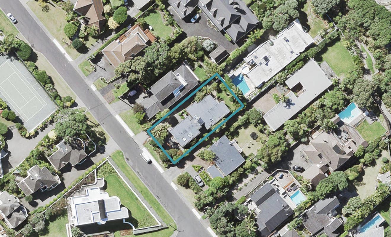 19A Bournemouth Terrace, Murrays Bay, Auckland - Carousel 1