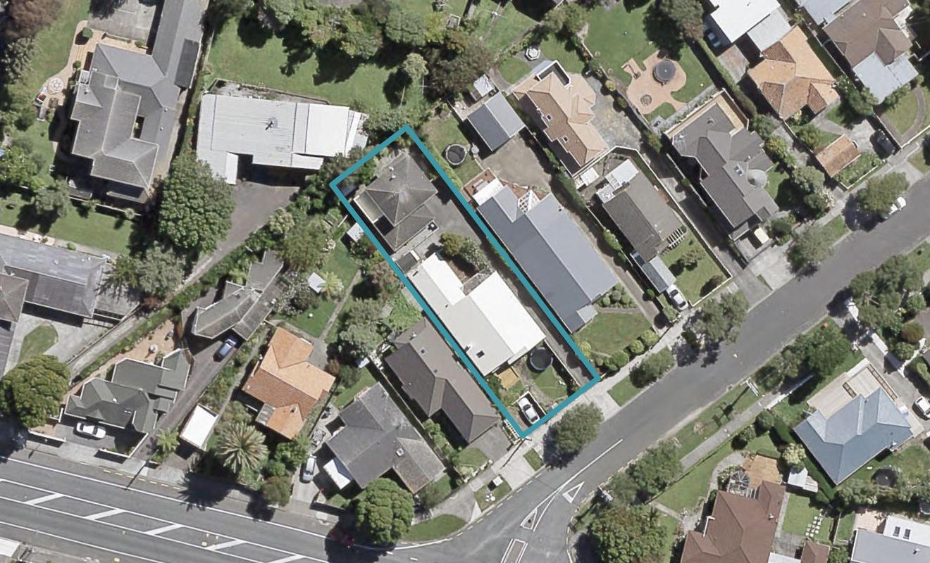 2/3 MAHOE ST WATERLOO, Hutt Central, Lower Hutt - Carousel 1