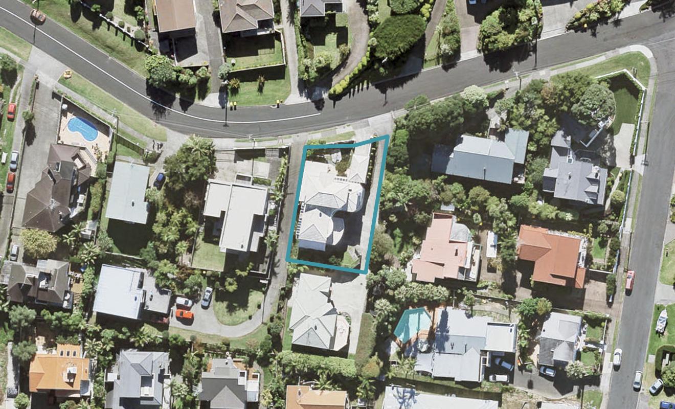 19 Orchard Road, Browns Bay, Auckland - Carousel 1