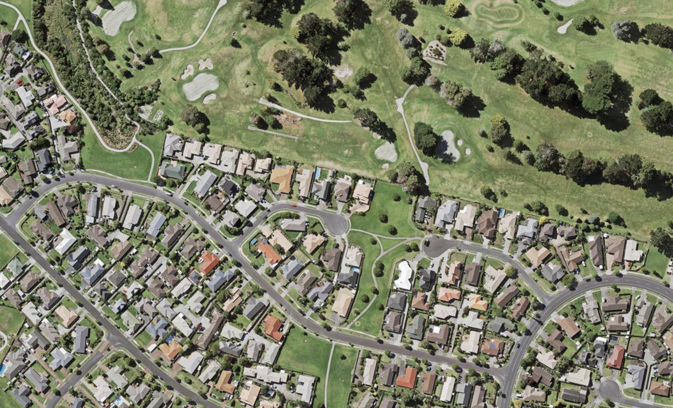 16 Putter Place, Golflands, Auckland - Carousel 1