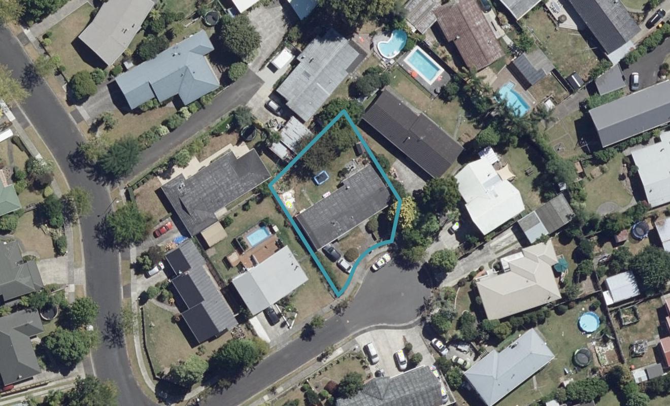 5 Aotea Place, Chedworth, Hamilton - Carousel 1
