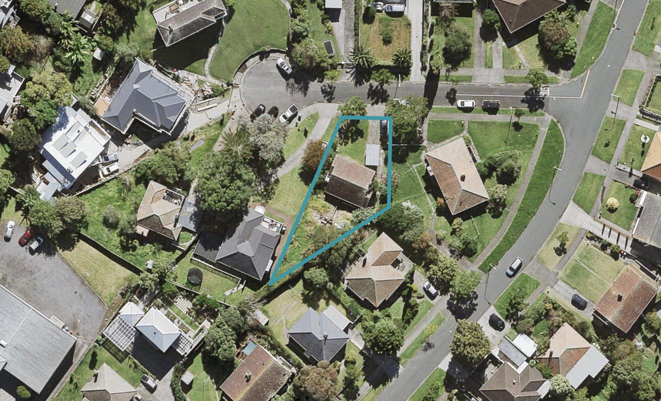 4 Freyberg Avenue, Sandringham, Auckland - Carousel 1