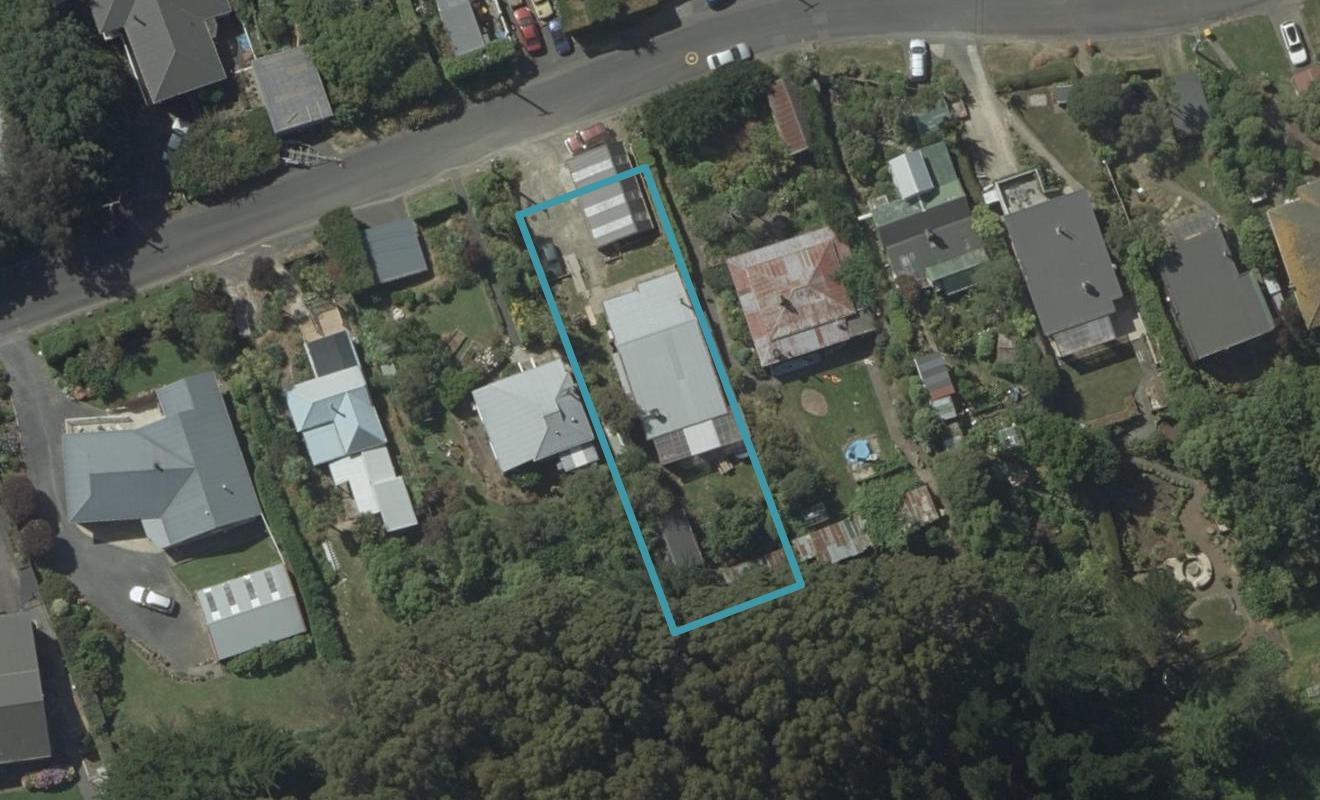 32 Waikana Street, Broad Bay, Dunedin - Carousel 1