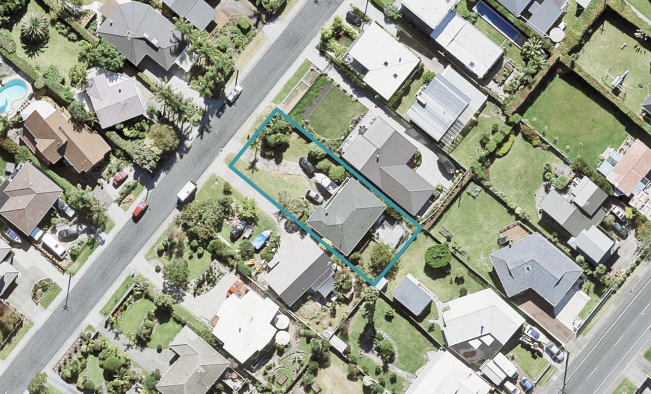 13 De Luen Avenue, Tindalls Beach, Whangaparaoa - Carousel 1