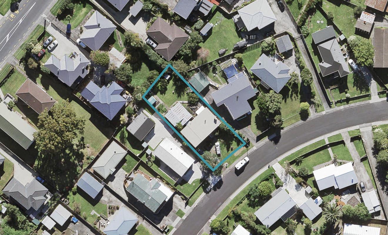 22 Patts Avenue, Glendene, Auckland - Carousel 1