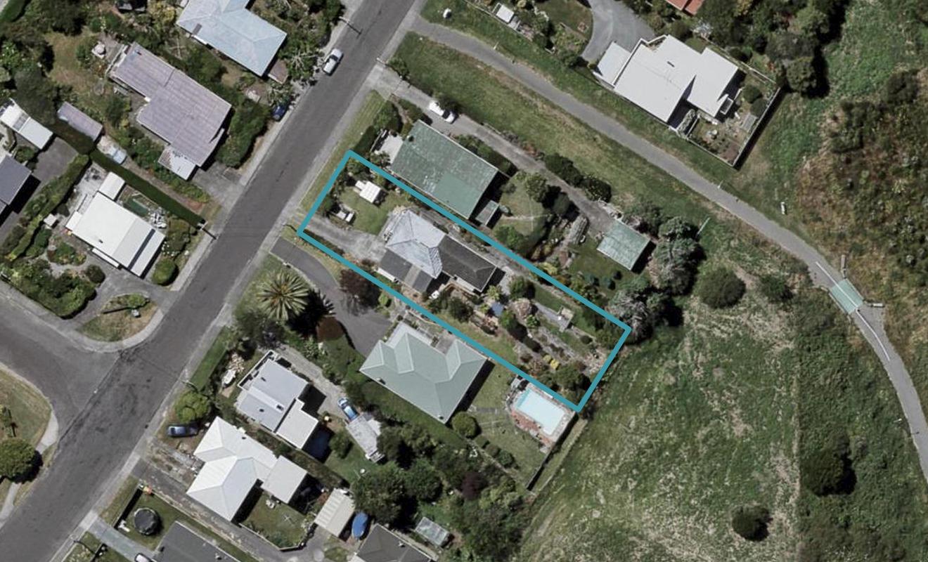 54 Kiwi Road, Raumati Beach, Paraparaumu - Carousel 1