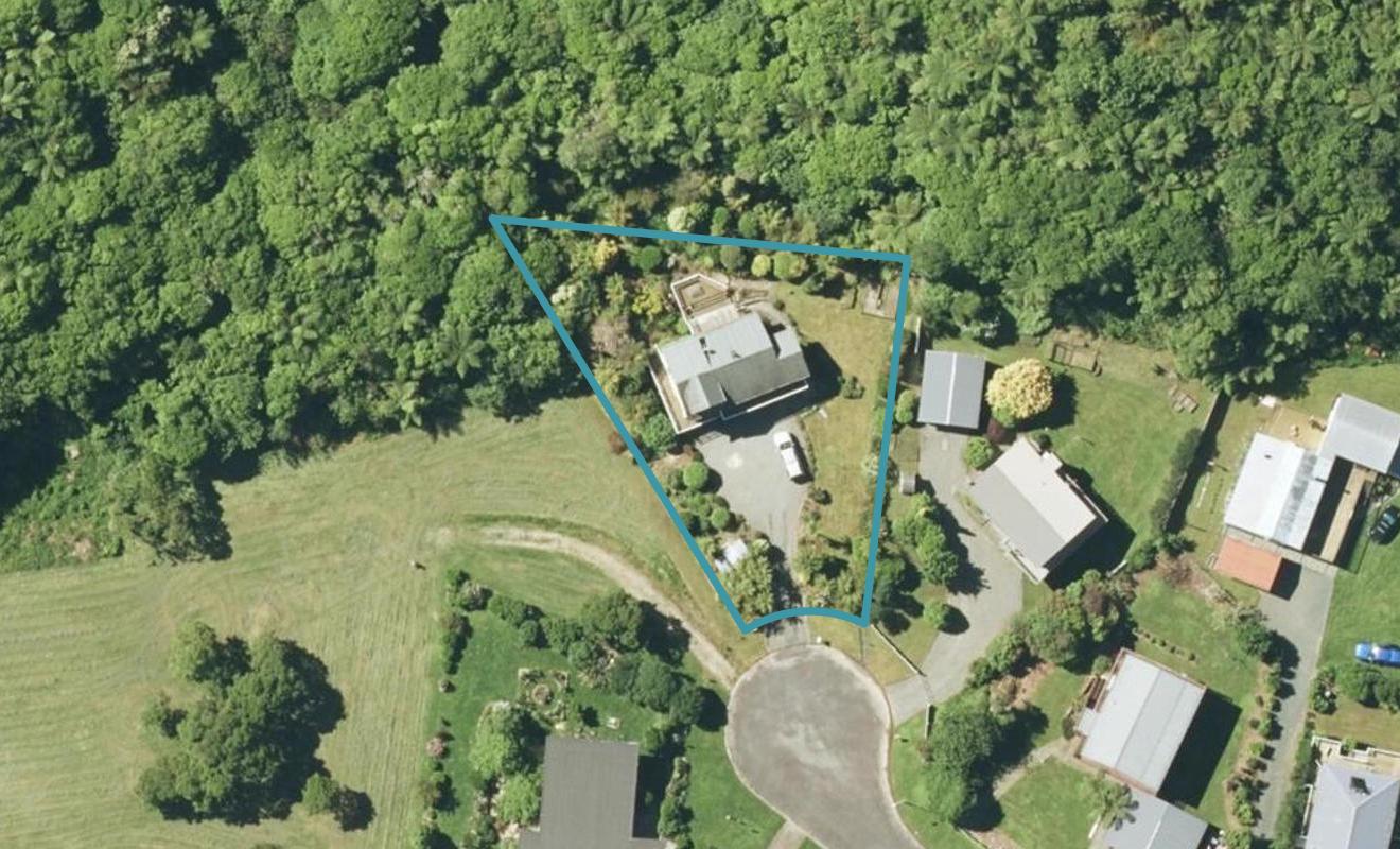 14 Thompson Place, Picton - Carousel 1