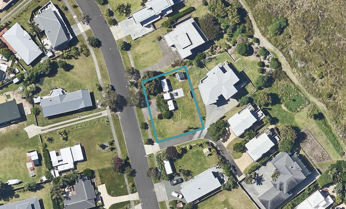 43 Bowentown Boulevard, Bowentown, Waihi Beach - Carousel 1