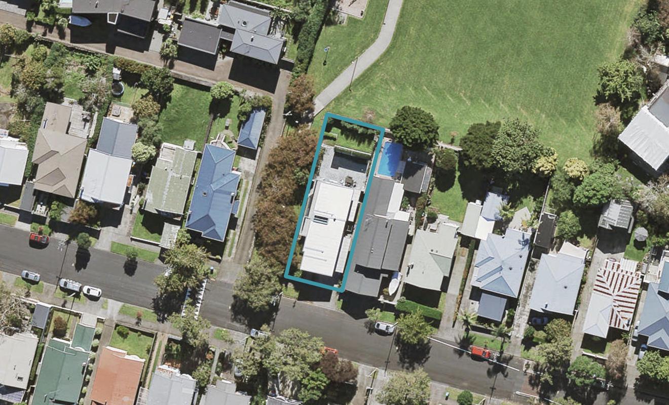 93 Peary Road, Mount Eden, Auckland - Carousel 1