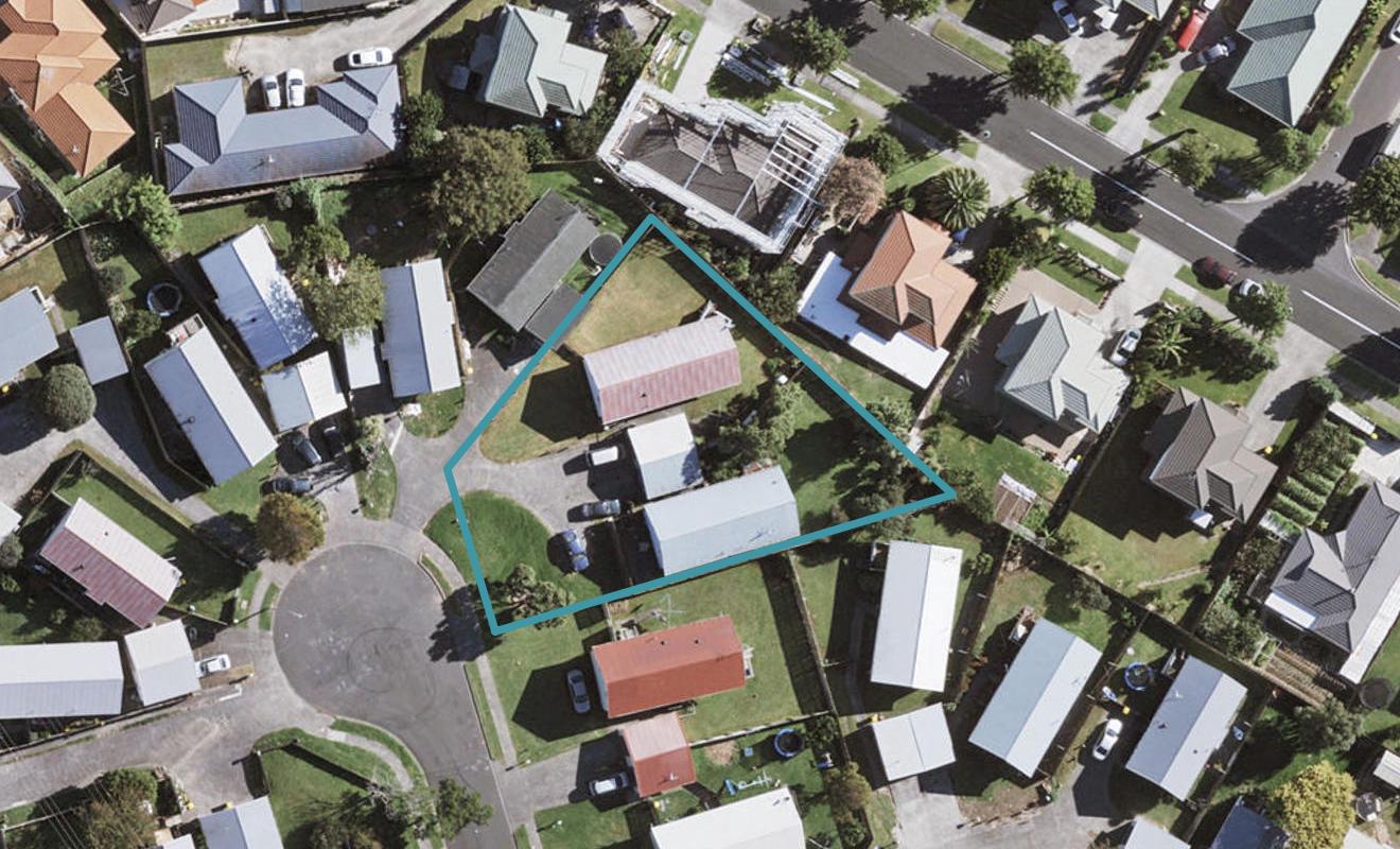 19 Keri Anne Place, Goodwood Heights, Auckland - Carousel 1