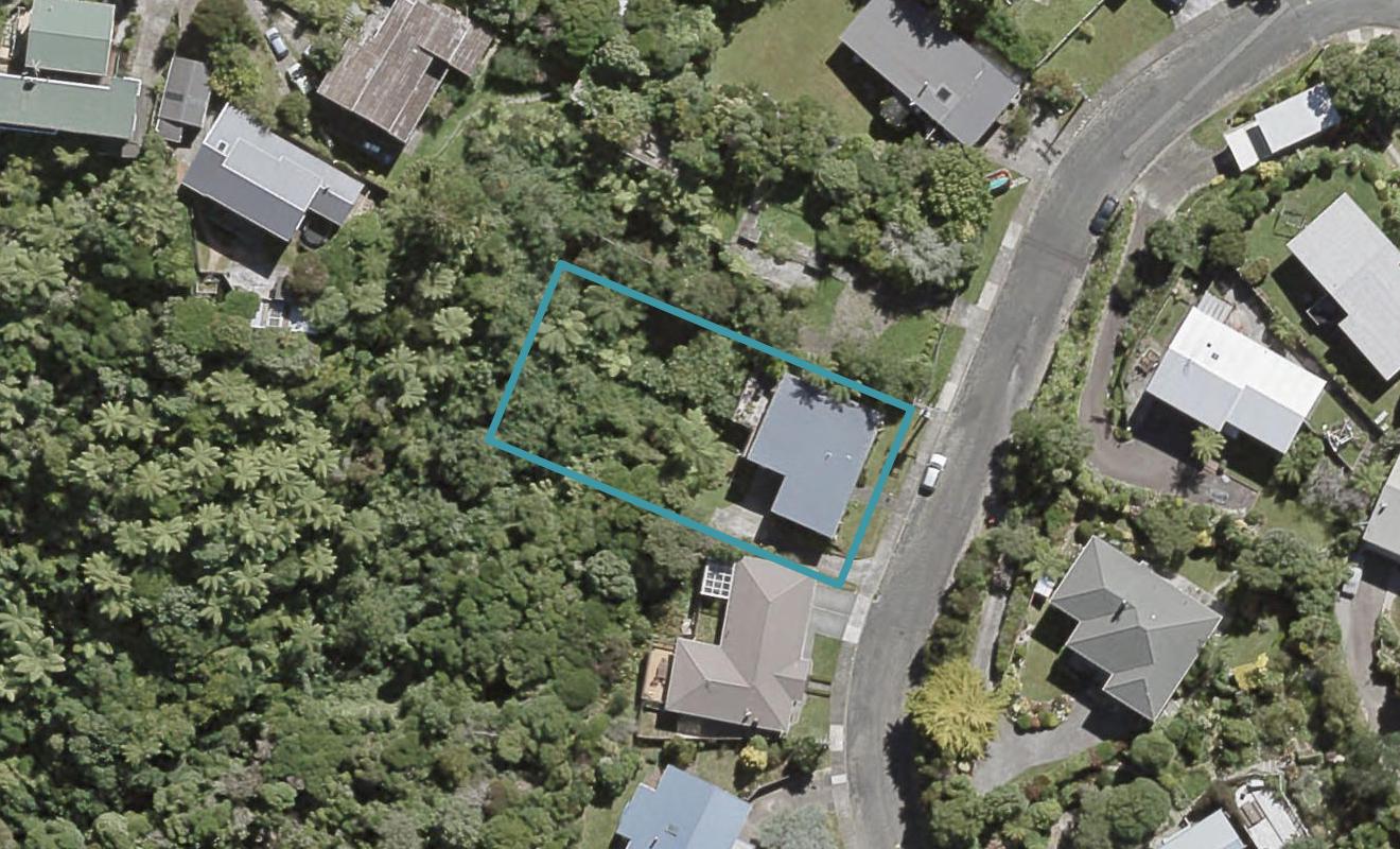 8 Vista Grove, Kelson, Lower Hutt - Carousel 1